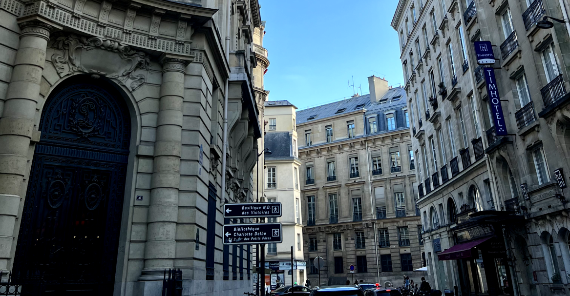 パリでアパルトマンを借りる